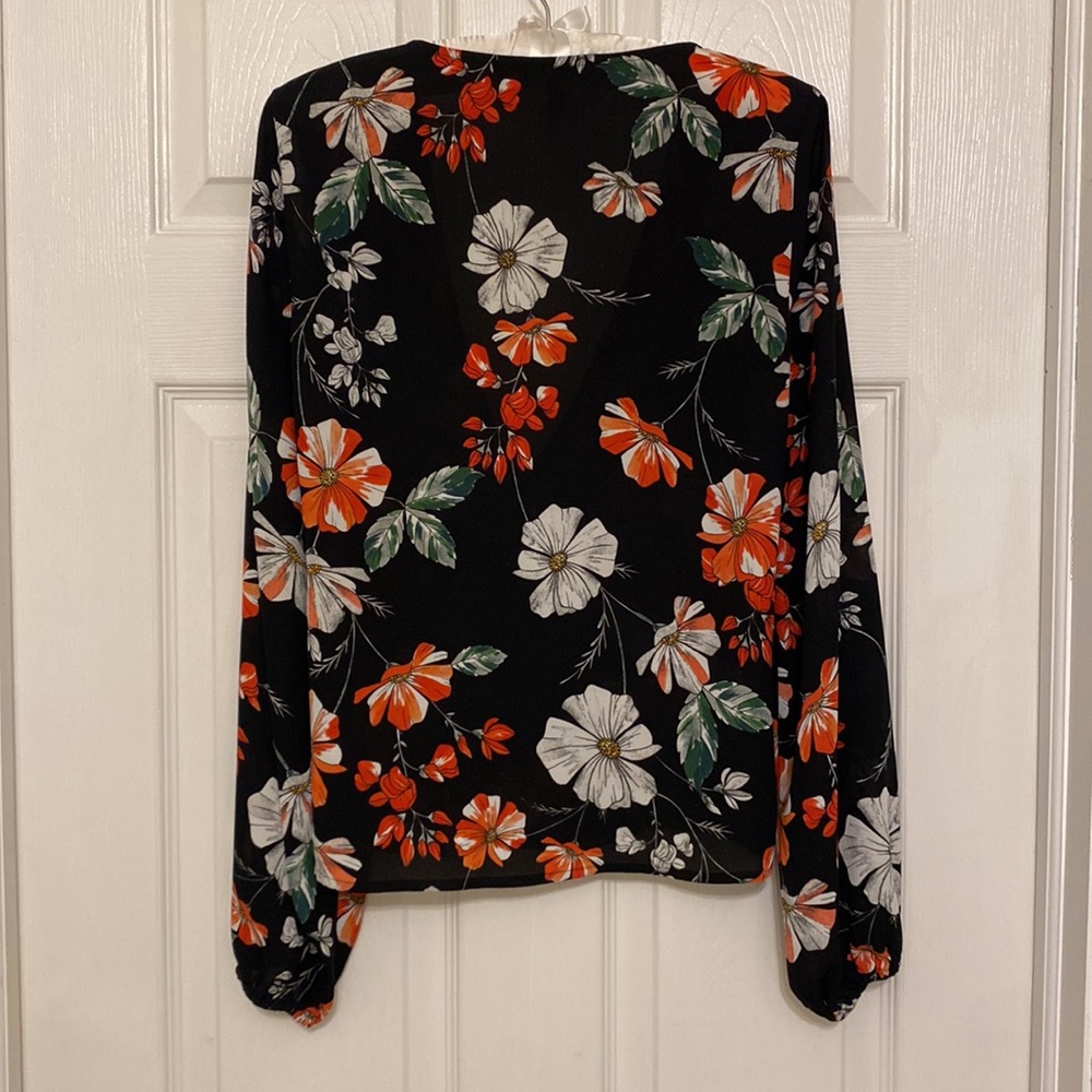 Express Blouse - Picture 7 of 12